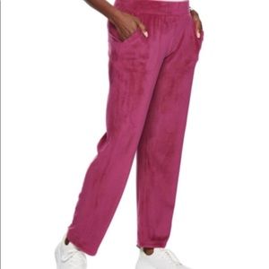 Women's Croft & Barrow® Velour
Straight-Leg Pant. NWT